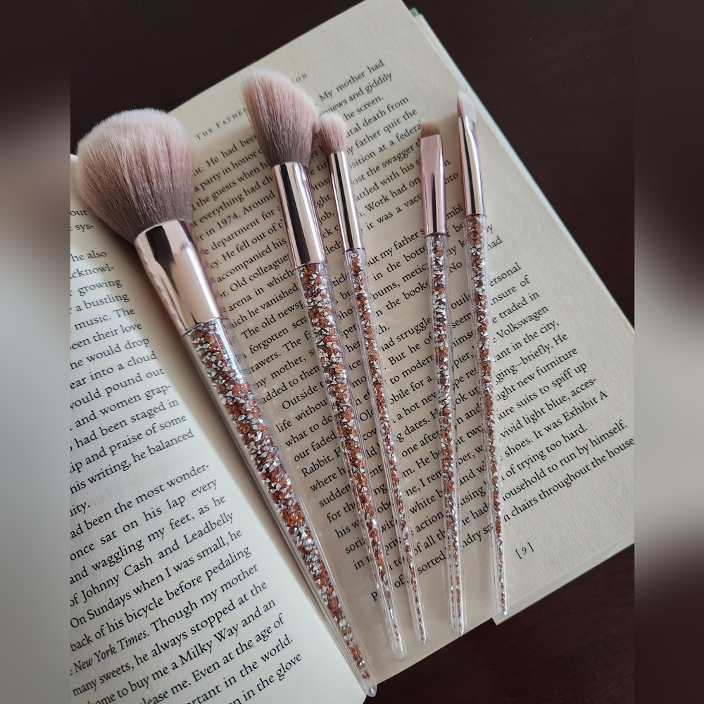 NWT 5pc Rose Gold Liquid Glitter Makeup Brush Set Sparkle